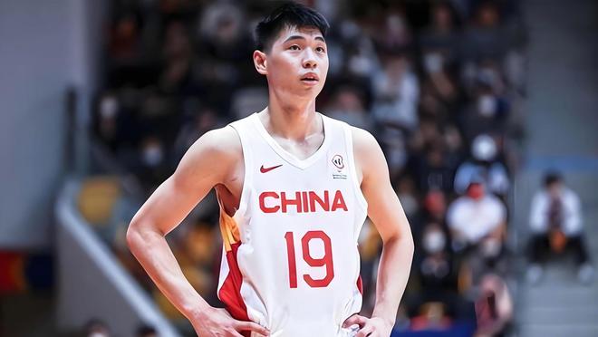 不是李昊也不是闫炳良！他才是国足颜骏凌最佳接班人，值得期待